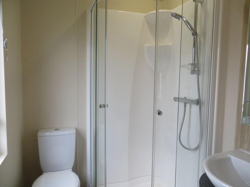 Lodge Hill, Manor Park