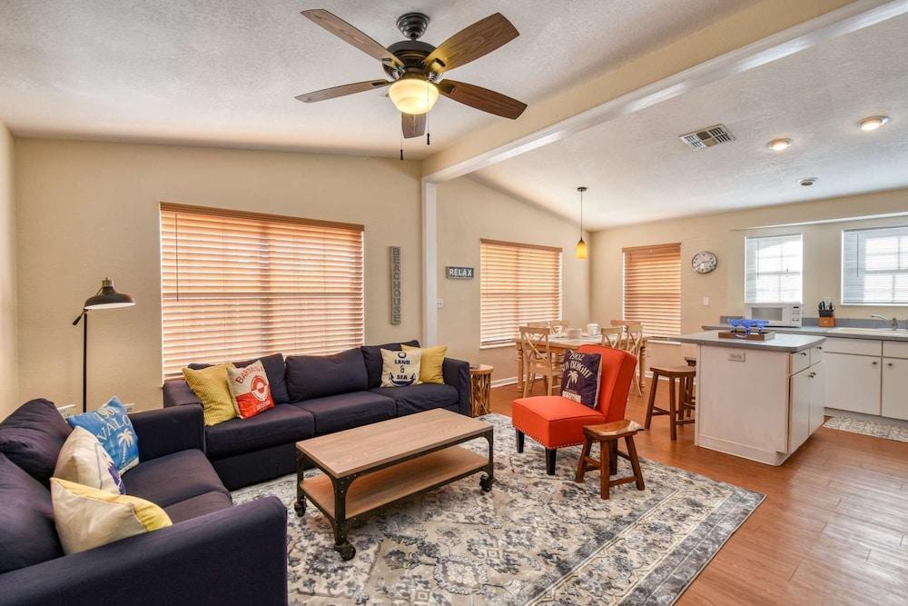 Surf Perch - 10th St