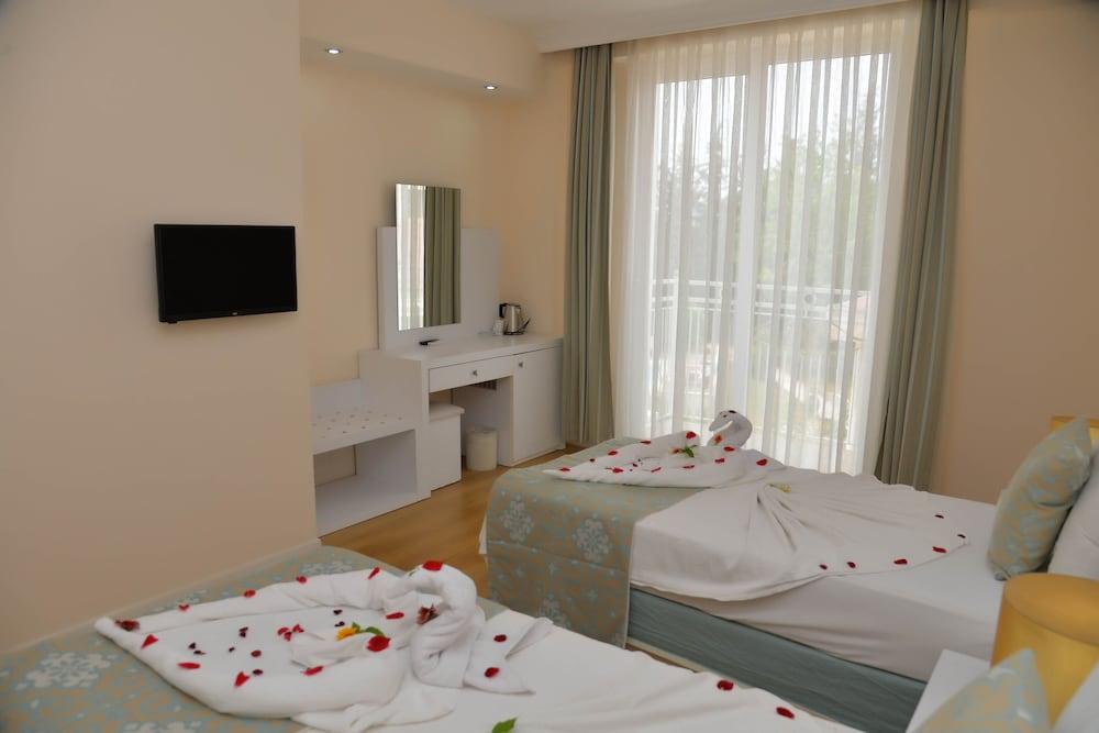 Sahra Su Holiday Village & SPA
