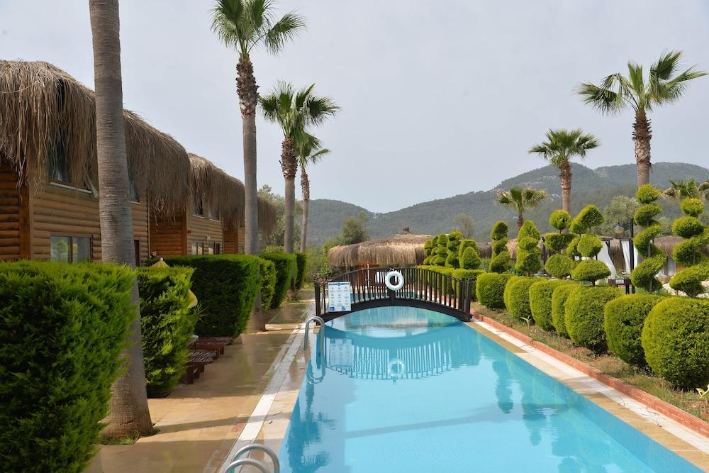 Sahra Su Holiday Village & SPA