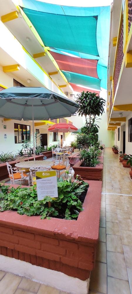 Hotel Nuevo María Isabel