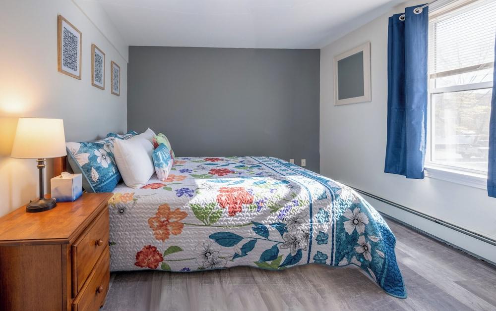 Bar Harbor Main Street Apartments