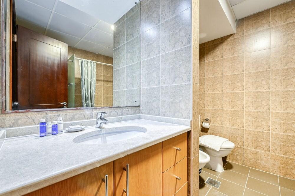 Maison Privee - Hamilton Residency