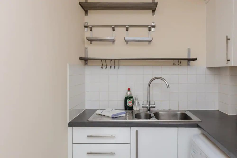 Vivid Apartment in Central London