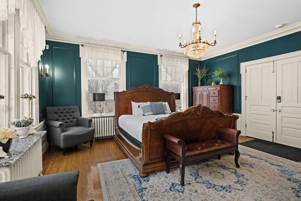 Historic Salyards Mansion by Heirloom Boutique Collection