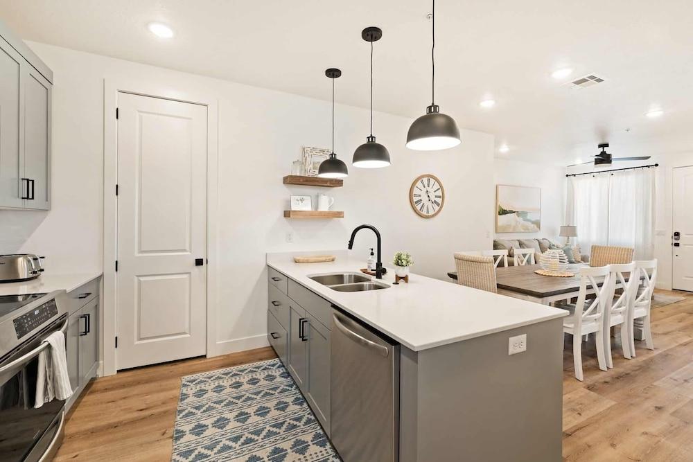 Anchor Oasis #87 by RedAwning