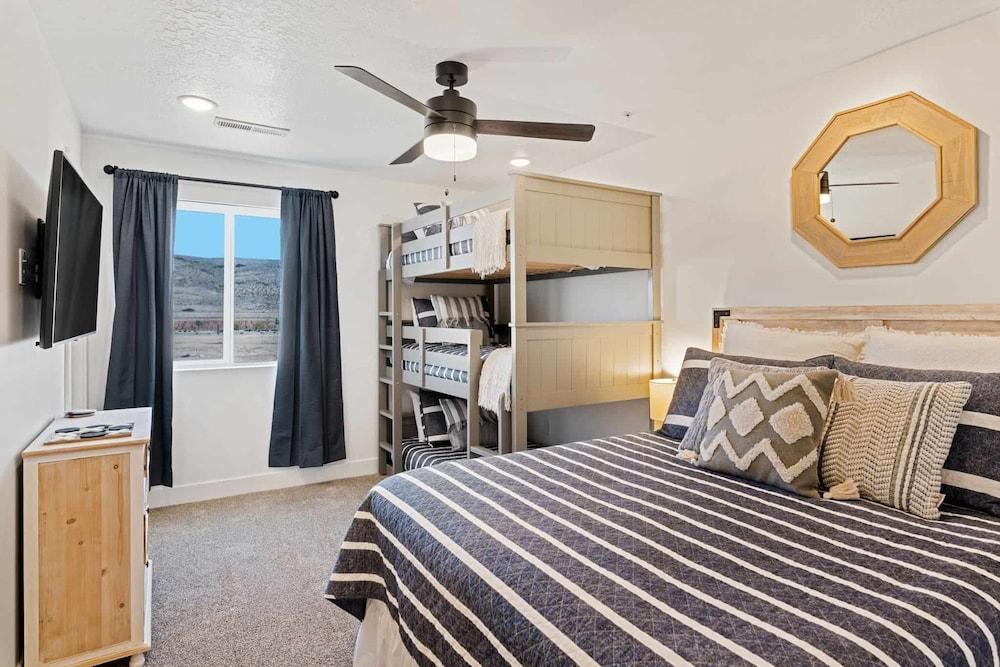 Anchor Oasis #87 by RedAwning