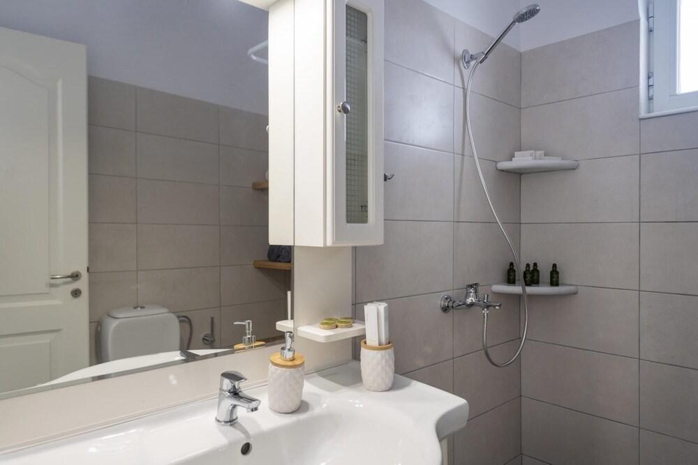 Parian Charming 3bedroom Home