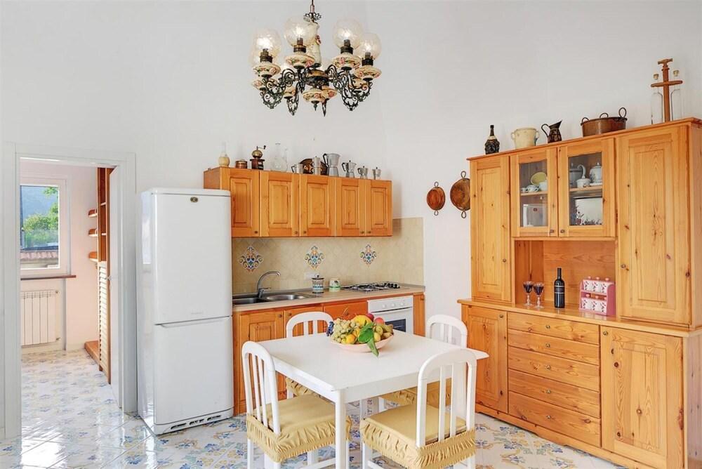 Casa Giuseppe - An Affordable and Comfortable Base for Exploring Sorrento and Beyond Sant Agnello