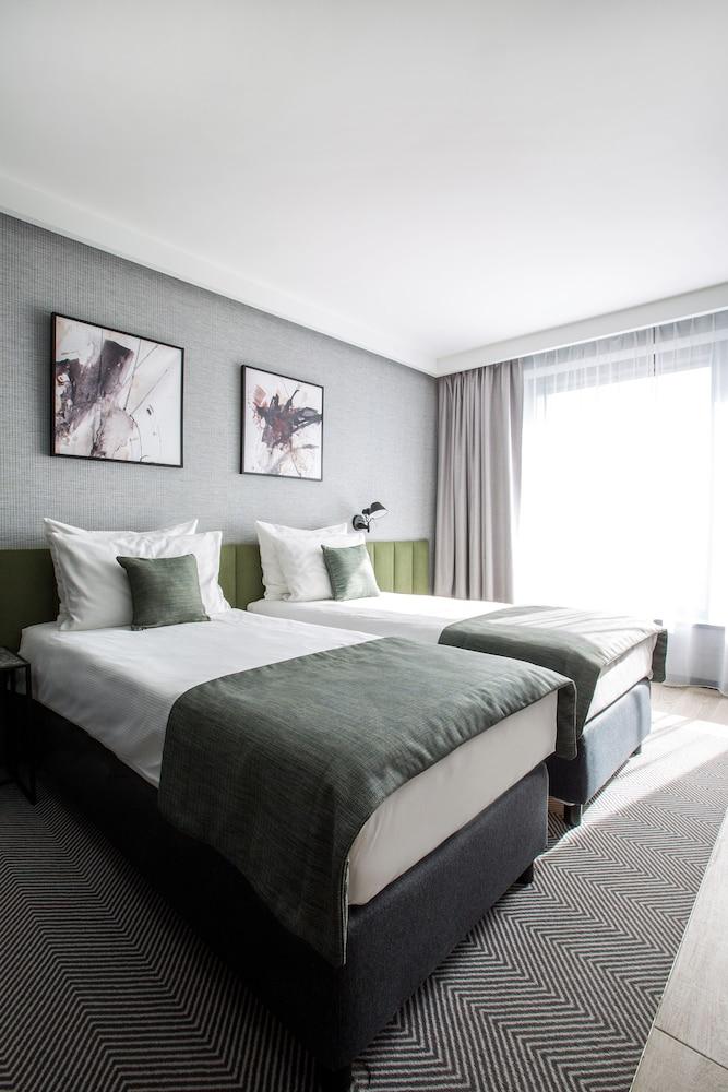 Q Hotel Plus Wrocław Bielany