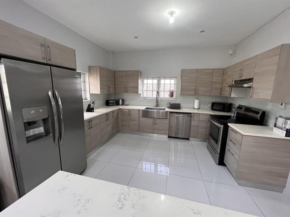 Gulfview Townhouse With Pool and Jacuzzi