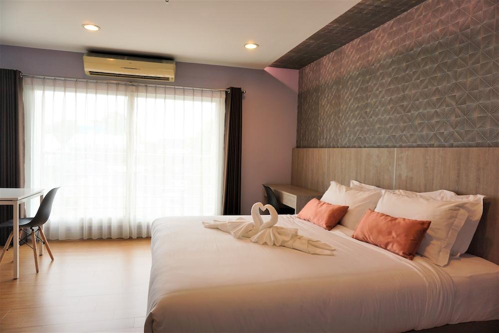 Nest n Rest Hotel