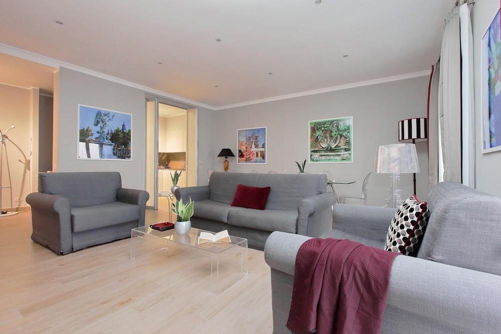 A4 Piazzetta Margutta - A4 - My Extra Home