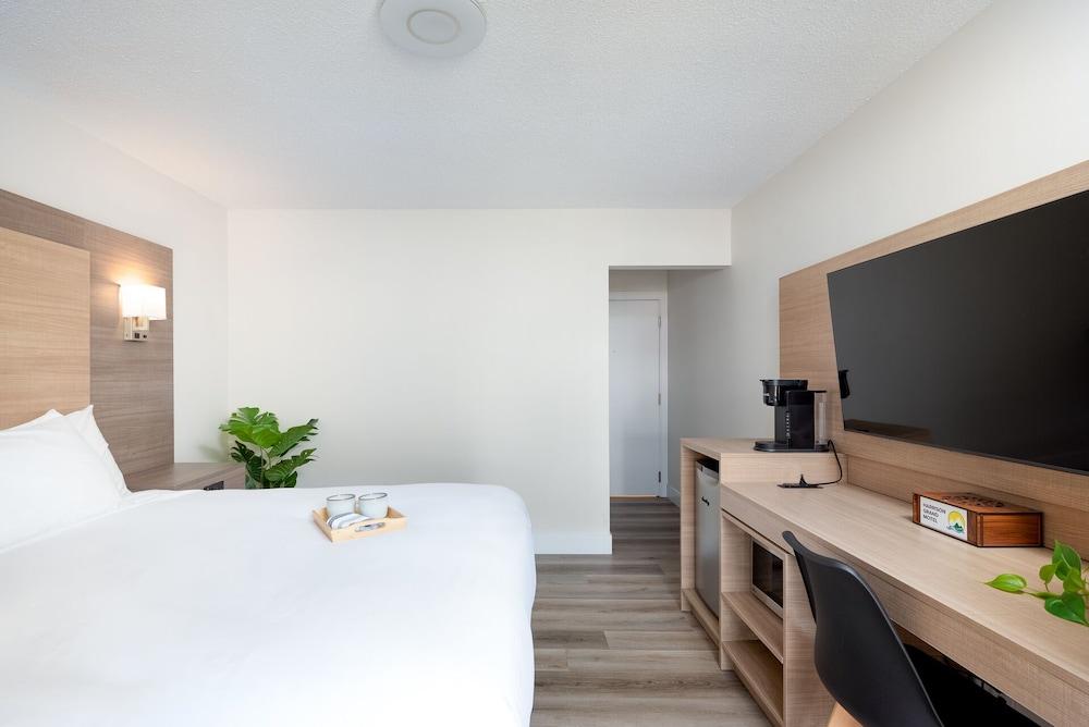 Harrison Grand Motel LTD.