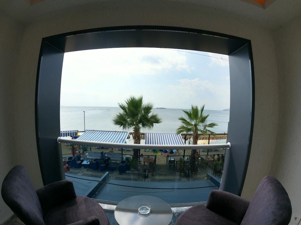 Avsa Extra Vagant Hotel