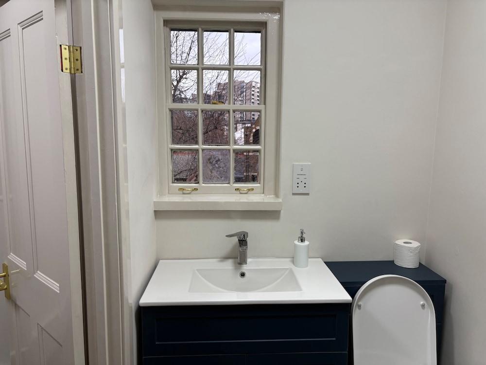 Vauxhall Victorian Building Sleeps 3