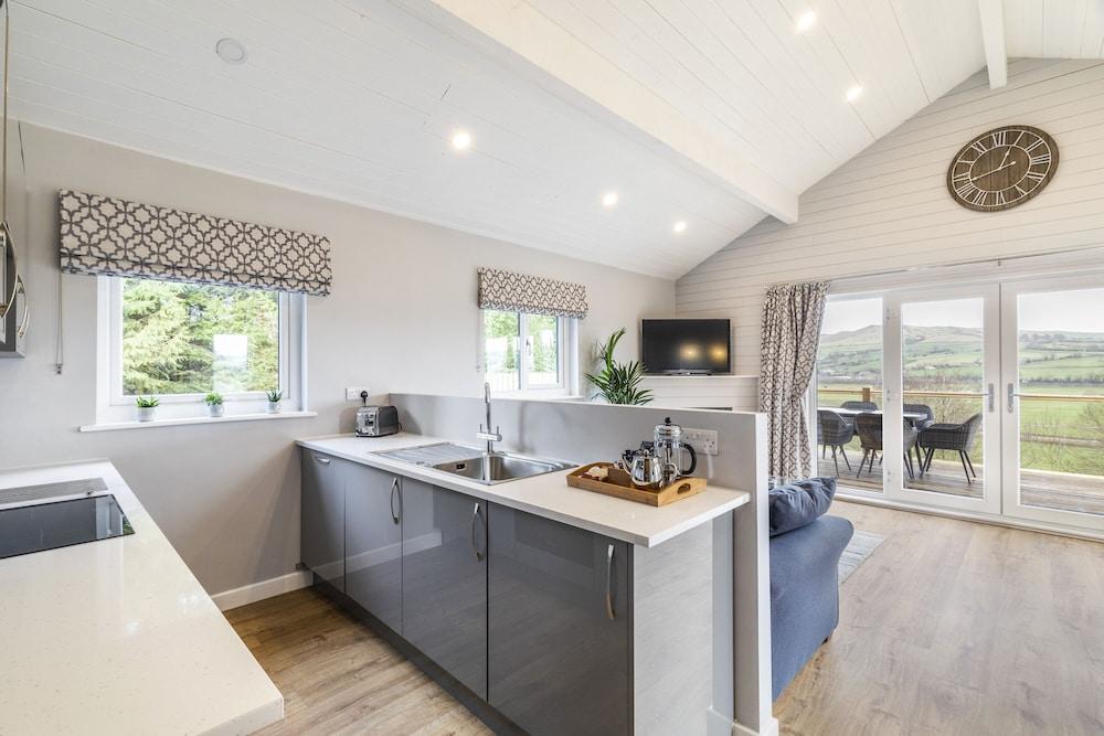 Throstle Nest Farm Lodges