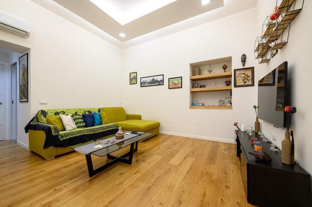 Via Roberto Savarese 31