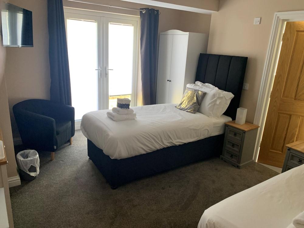 Highfield Coach House