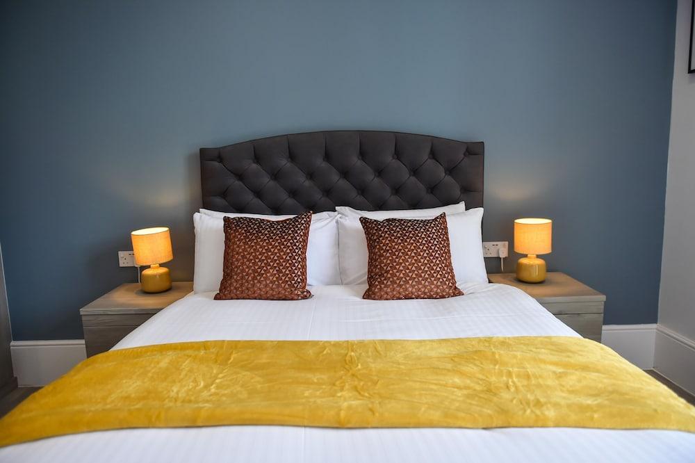 Victoria Colonnade ApartHotel