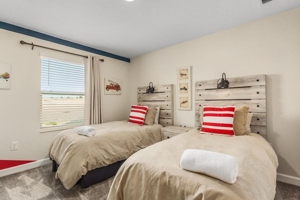 Champions Gate- Ru1090