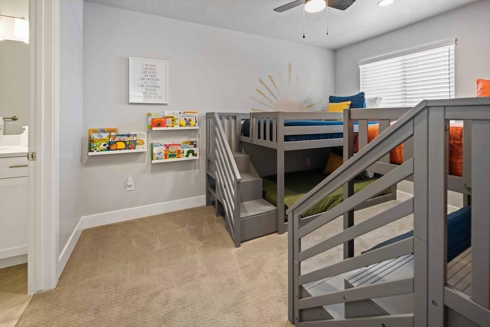 Paseos on the Green by RedAwning