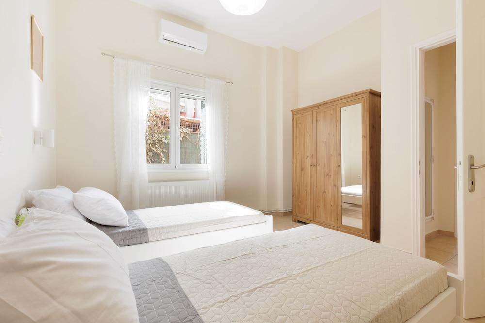 Central Apartments by Konnect, Ipsos