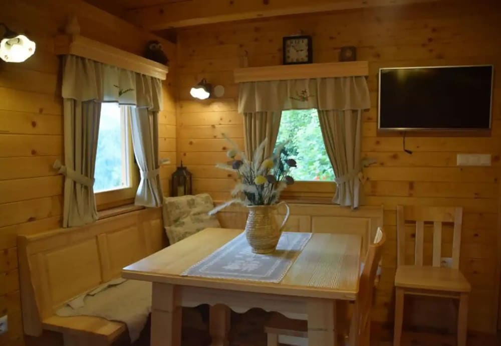 Shepperd Miha's House Private Ski Area