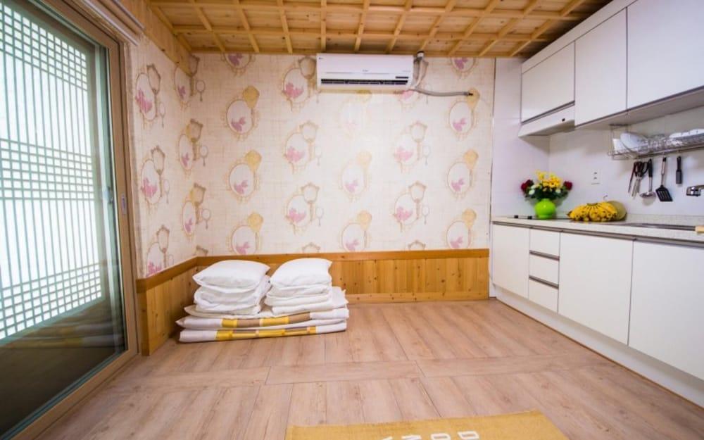 Suncheon Bay Minsok Hanok Pension