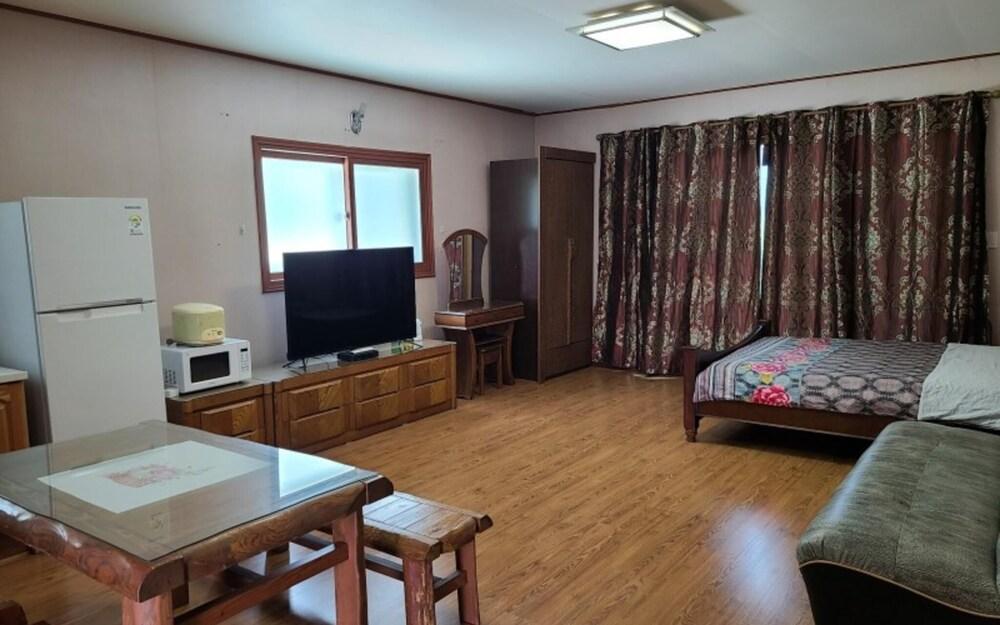 Jecheon Dream Lake Pension