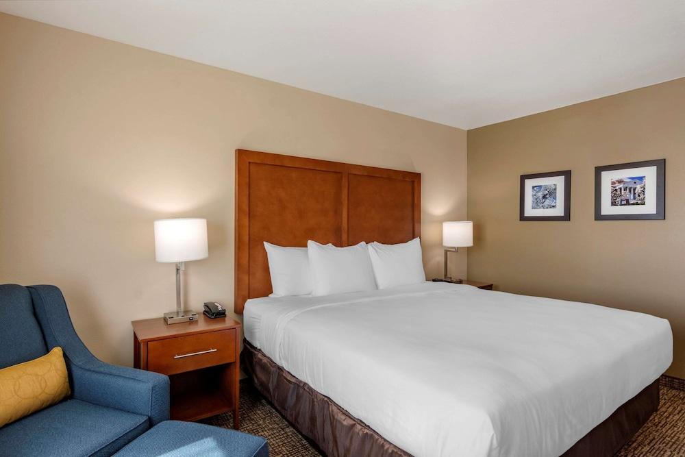 Comfort Inn & Suites Charlottesville Hollymead Town Center