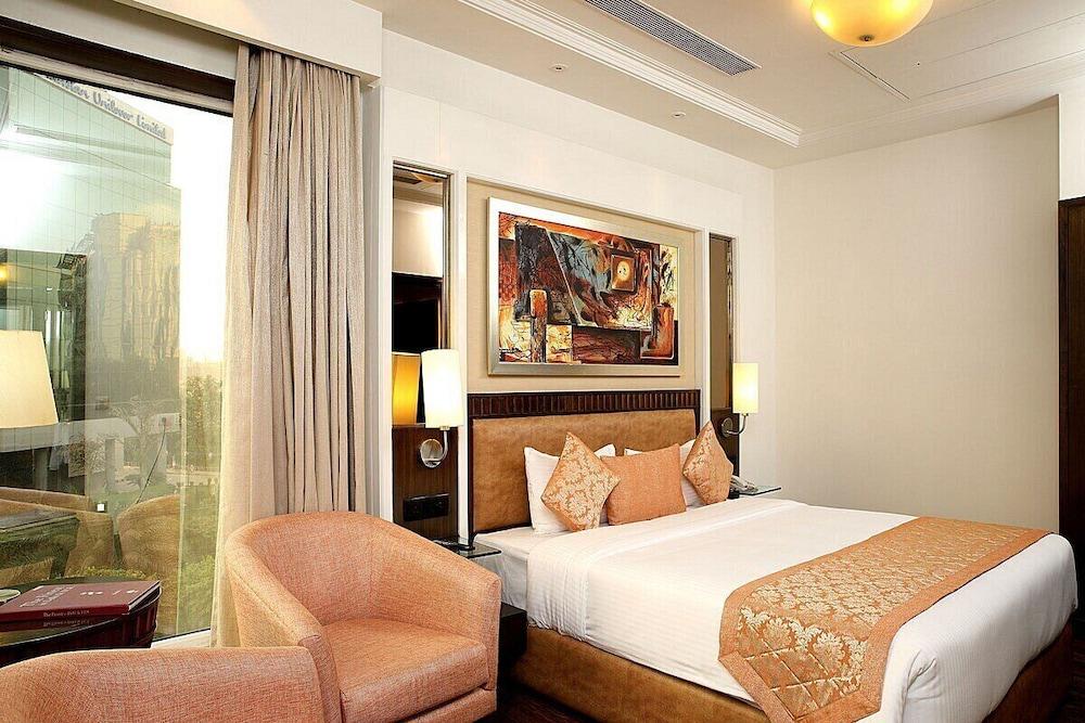 Inde Hotel Signature Tower