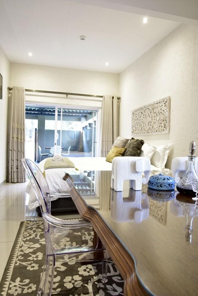 Five O'clock Zen Boutique Guest House