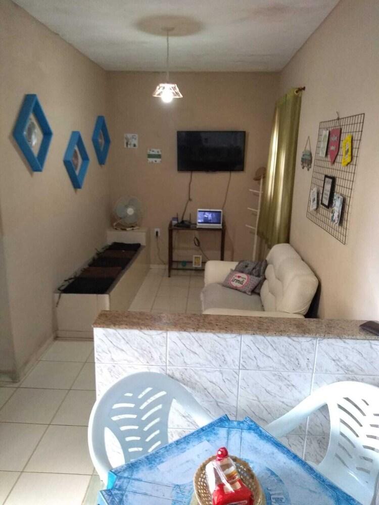 Casa de Um Quarto 2 minutos da praia
