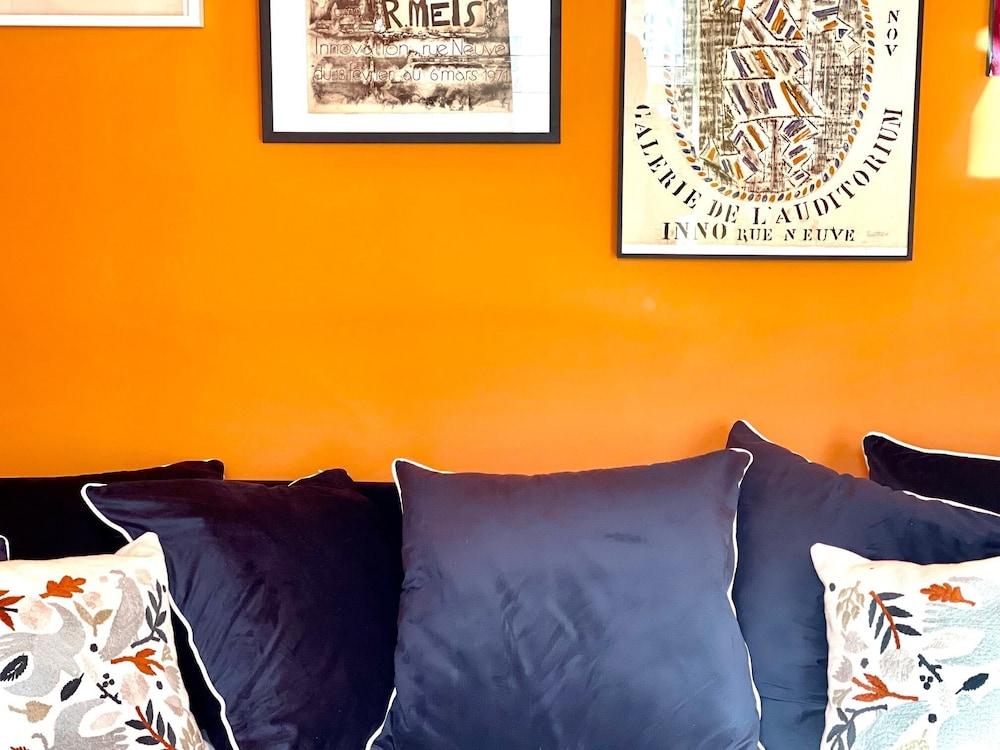 2-bed Apartment in Portobello