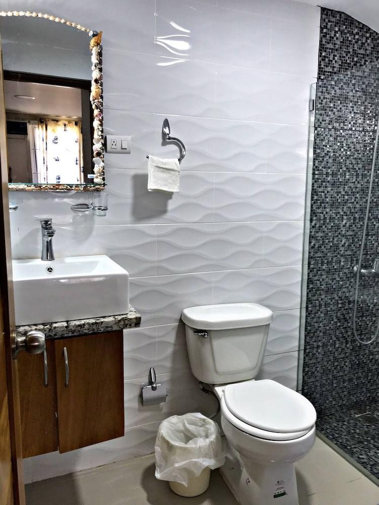 Fully Equipped New 2br Apt-dt2mins To The Beach