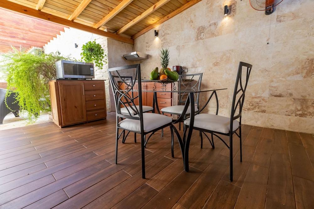 Room in Guest Room - Nice 1br-1bt With Common Picuzzi