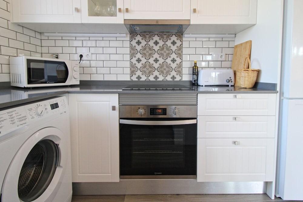 Semi-detached Villa With Pool In Rural Setting