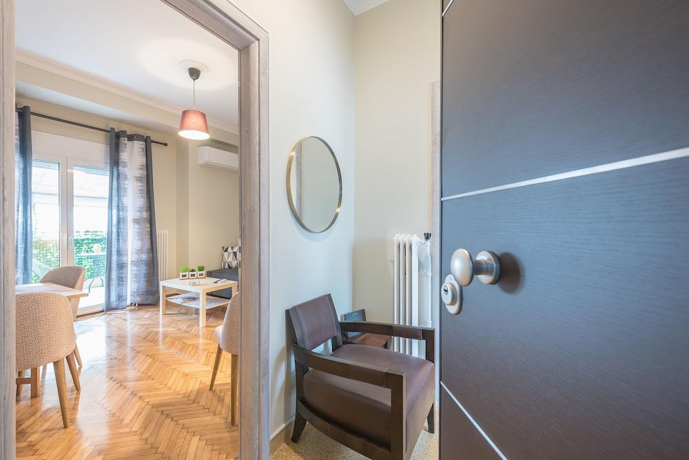 Supreme Suite with balcony by Cloudkeys