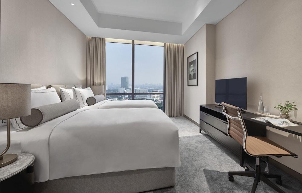 25hours Hotel Jakarta The Oddbird