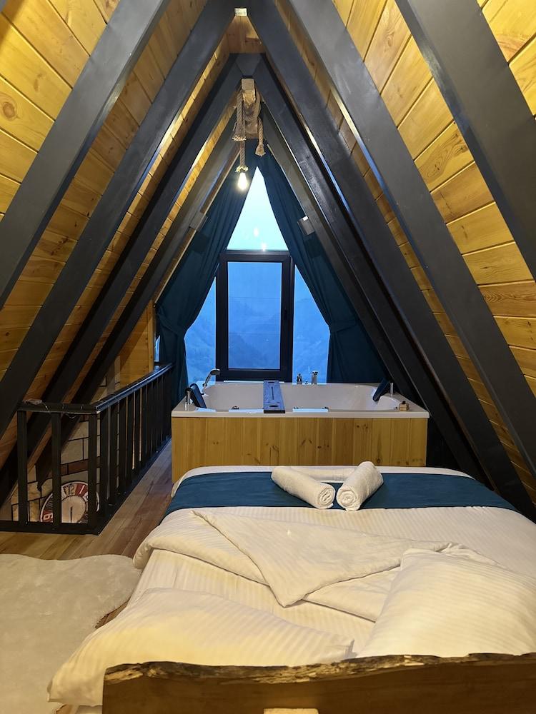 Puleri Suit Bungalow