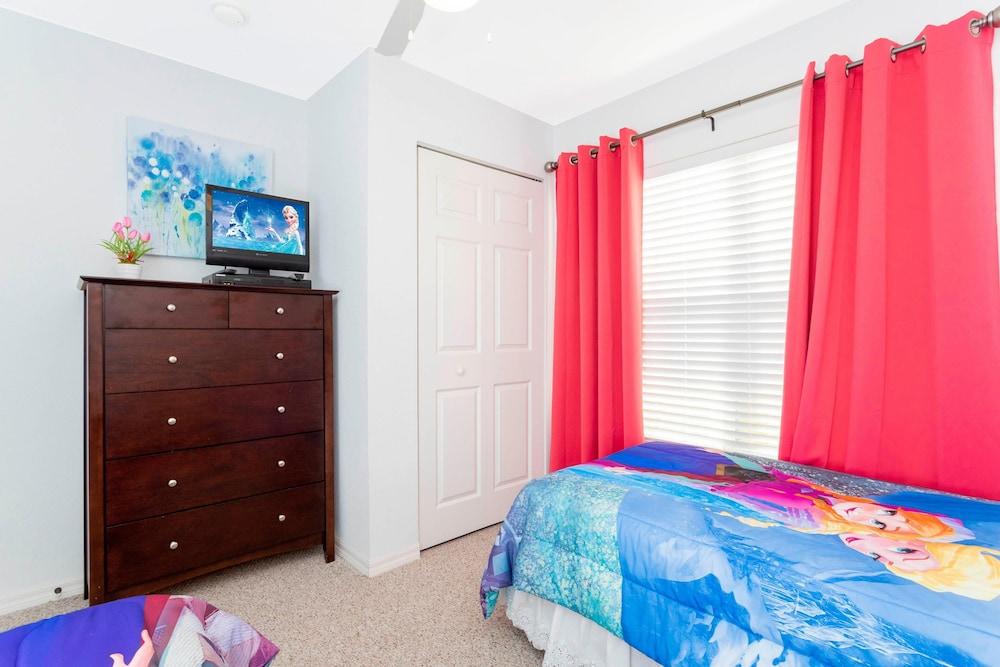 2614 LC - Seven Dwarfs - Amazing 4 Bed Townhome