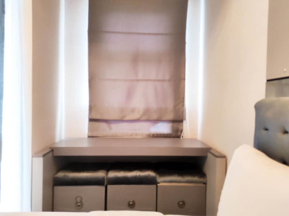 Nice And Elegant Studio At Vida View Makassar Apartment