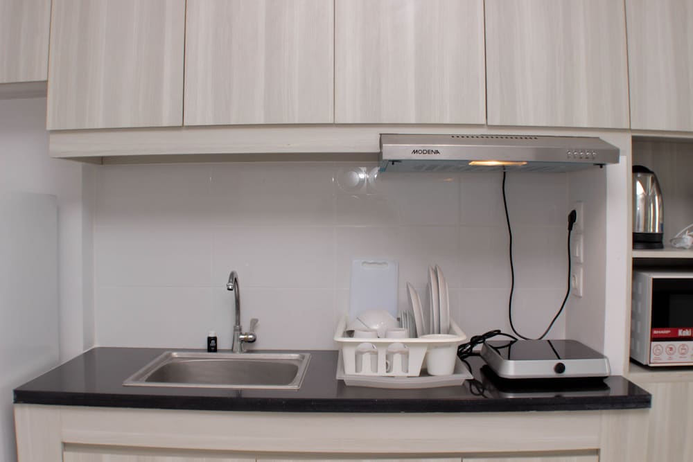 Comfortable And Spacious Studio At Azalea Suites Apartment