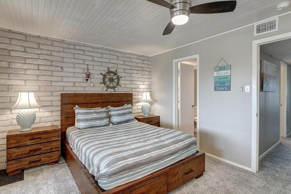 Sand Vision 3 Bedroom Condo by Redawning