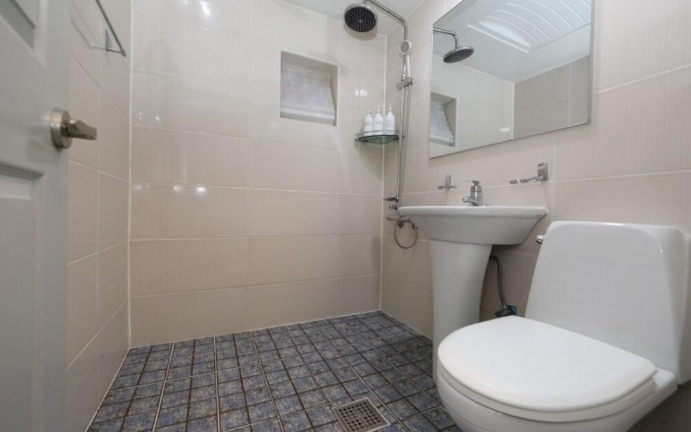 Boryeong Renaissance Pension Stay