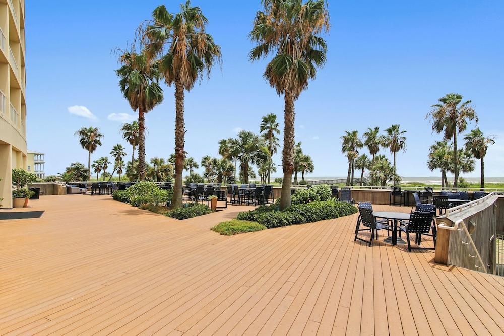 Pelican Pathway by Ryson Vacation Rentals