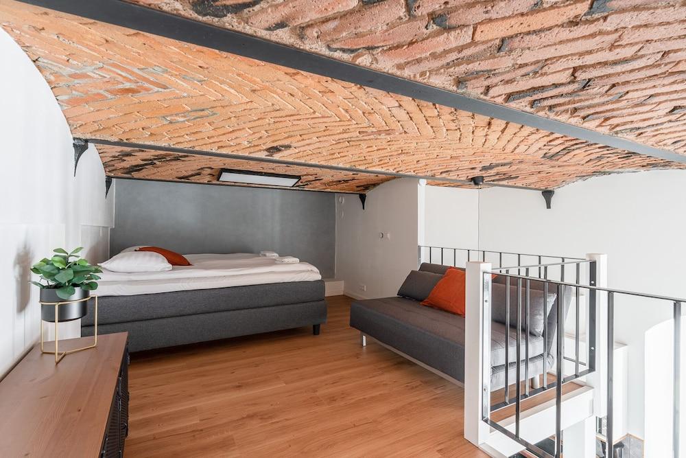 Stylish Historical Loft with Sauna & Free Parking