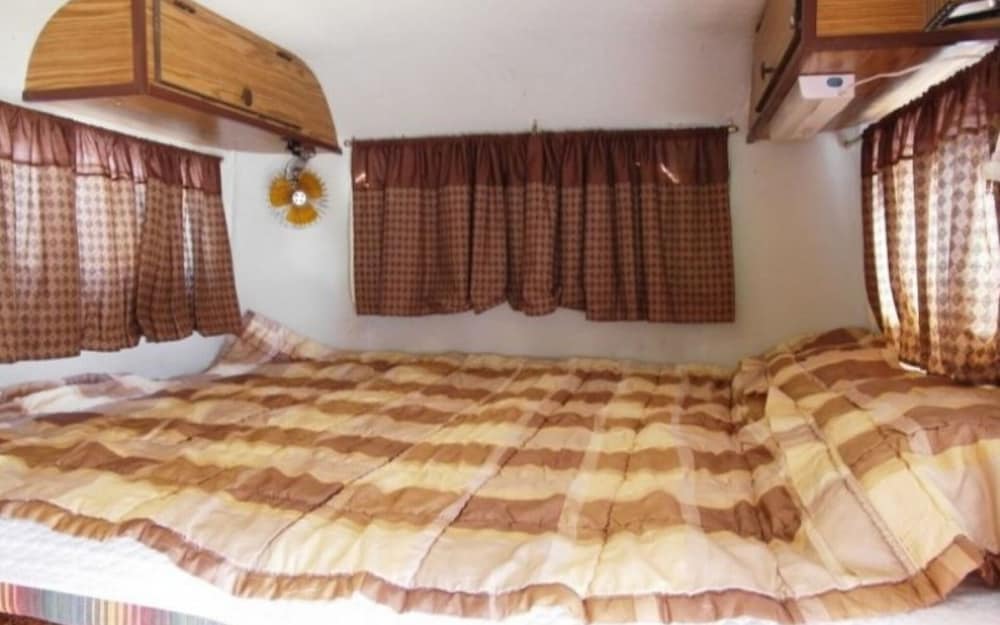 Taean Mom Village Caravan Camping