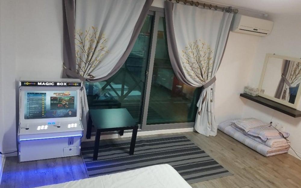 Boryeong Magic Ocean Pension